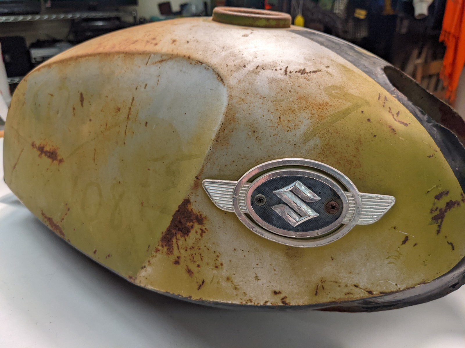 Suzuki T250 x 6R Hustler 2 Stroke Gas Tank Rare! 1969 1 year tank Cafe Racer