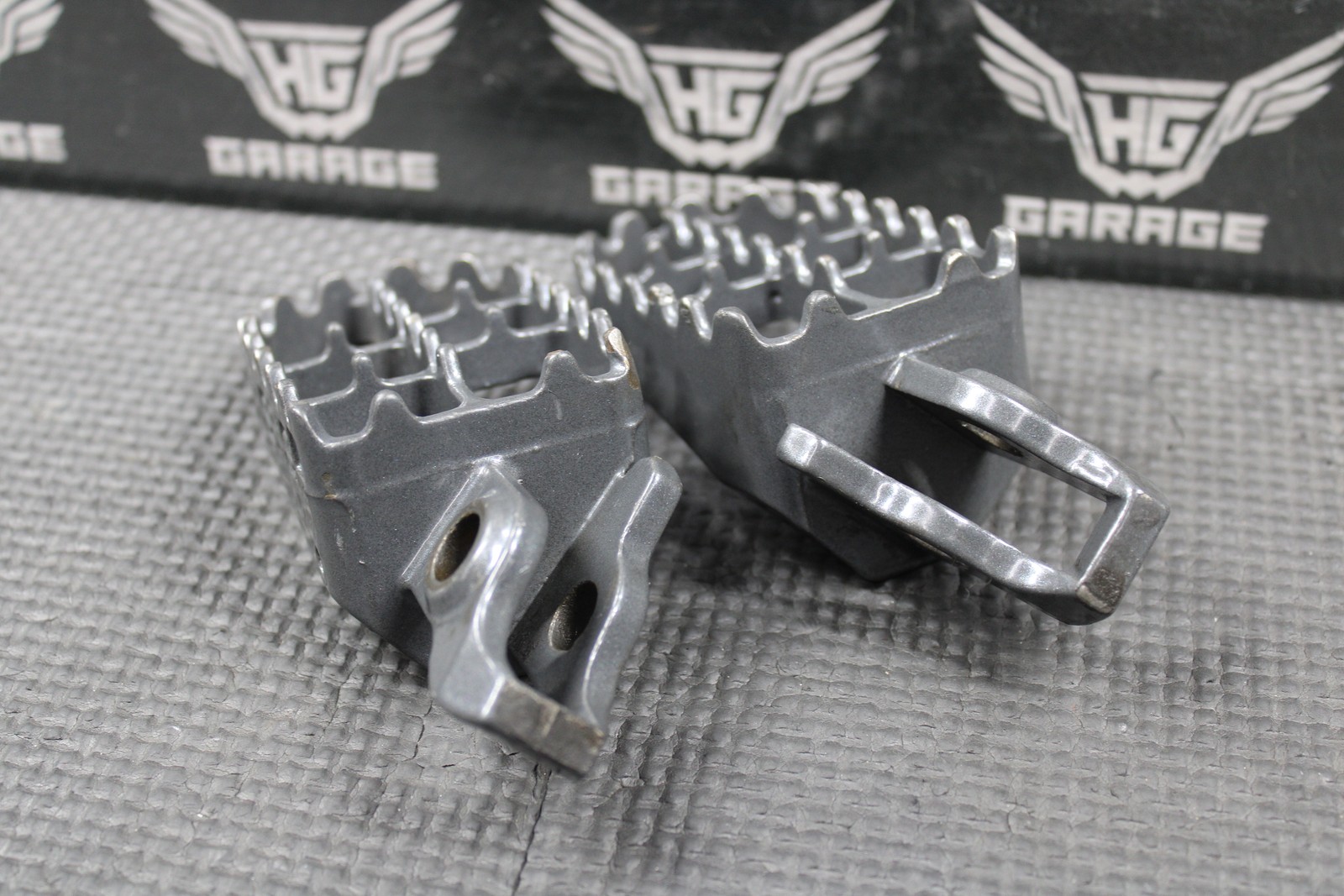 2005 HONDA CRF450X 05-17 IMS SUPER STOCK FOOTPEGS PEGS OEM KICKSTAND BRACKET