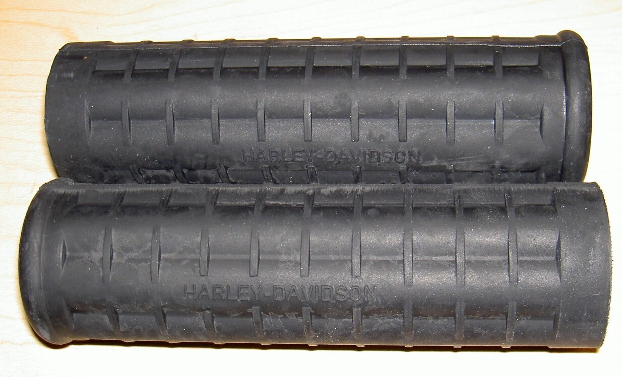 AERMACCHI HARLEY 56222-69P & 56223-69P GRIPS 72 SHORTSTER 73-75 X90 00680/A/H
