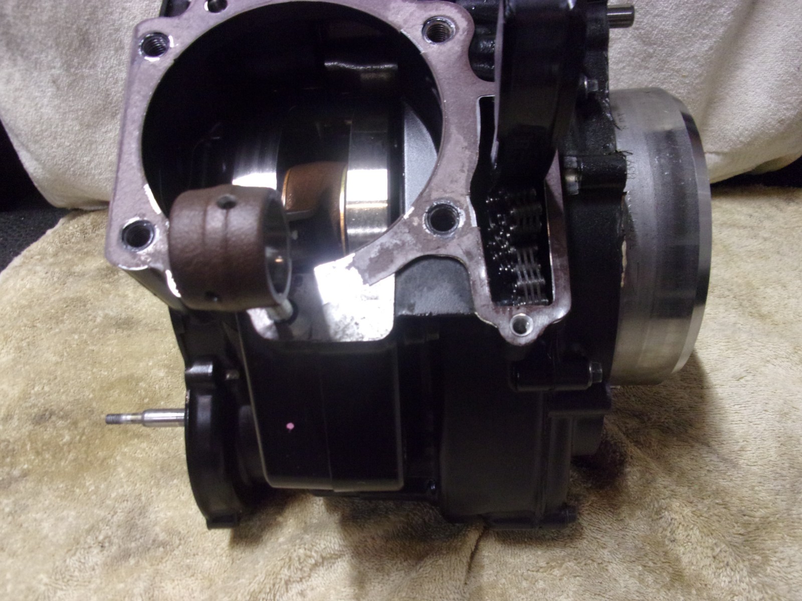 KAWASAKI KLR650 KLR 650 FACTORY OEM LOWER ENGINE ASSY. WITH DOOHICKEY 1766 MILES