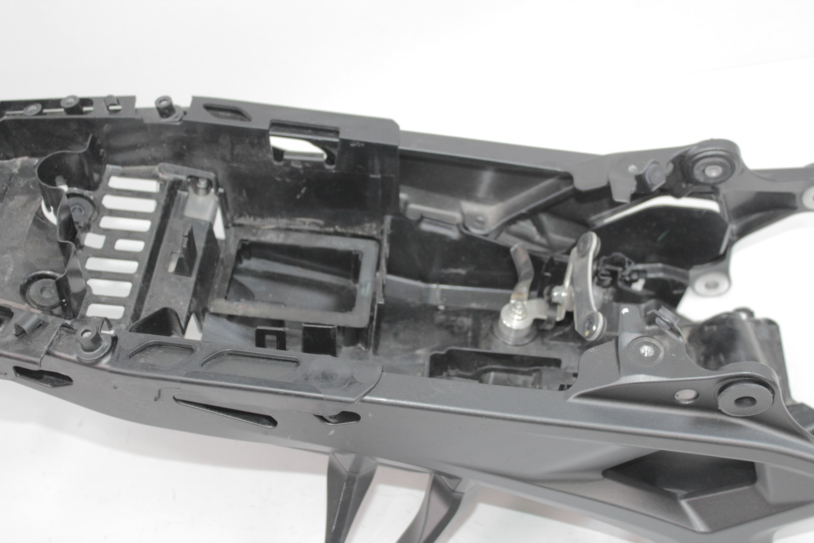 17-26 HONDA CBR1000RR REAR SUBFRAME BACK SUB FRAME STRAIGHT #0620