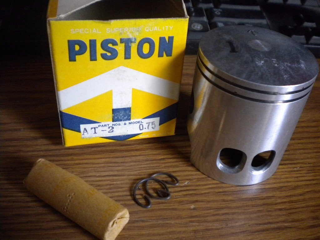 NOS ART Brand 1972-1973 Yamaha AT2 AT-2 125 .75 Piston 316-11637-00