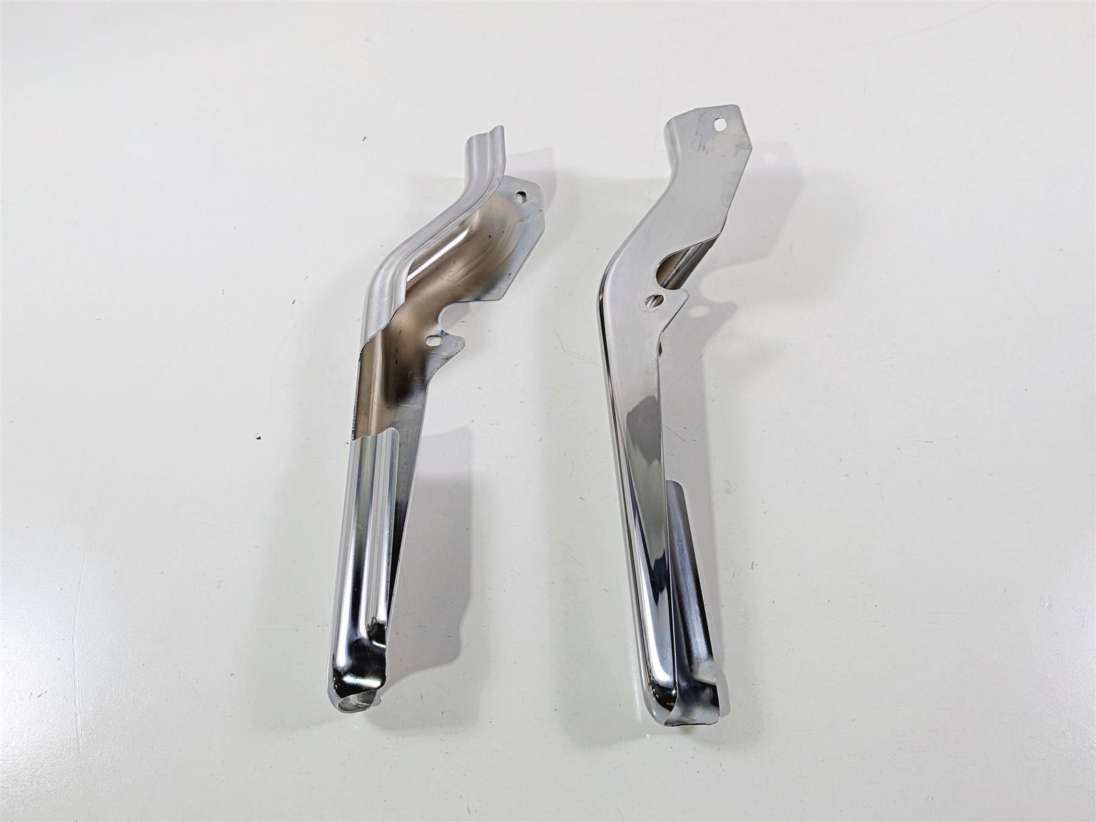 2006 Harley Touring FLHTCU SE CVO Electra Glide Frame Chrome Struts 47504-97