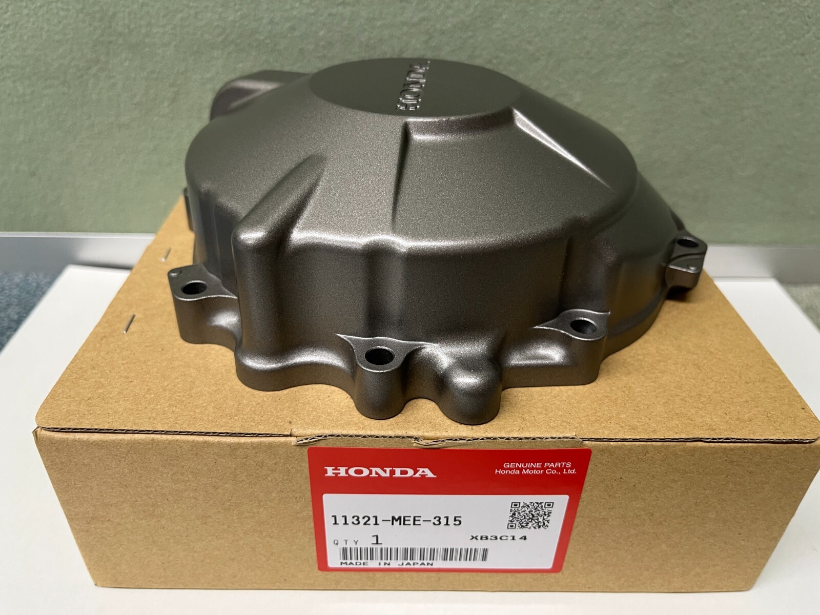 Honda Engine Altenator Stator Side Cover CBR600RR 2003-2006 11321-MEE-315 OEM