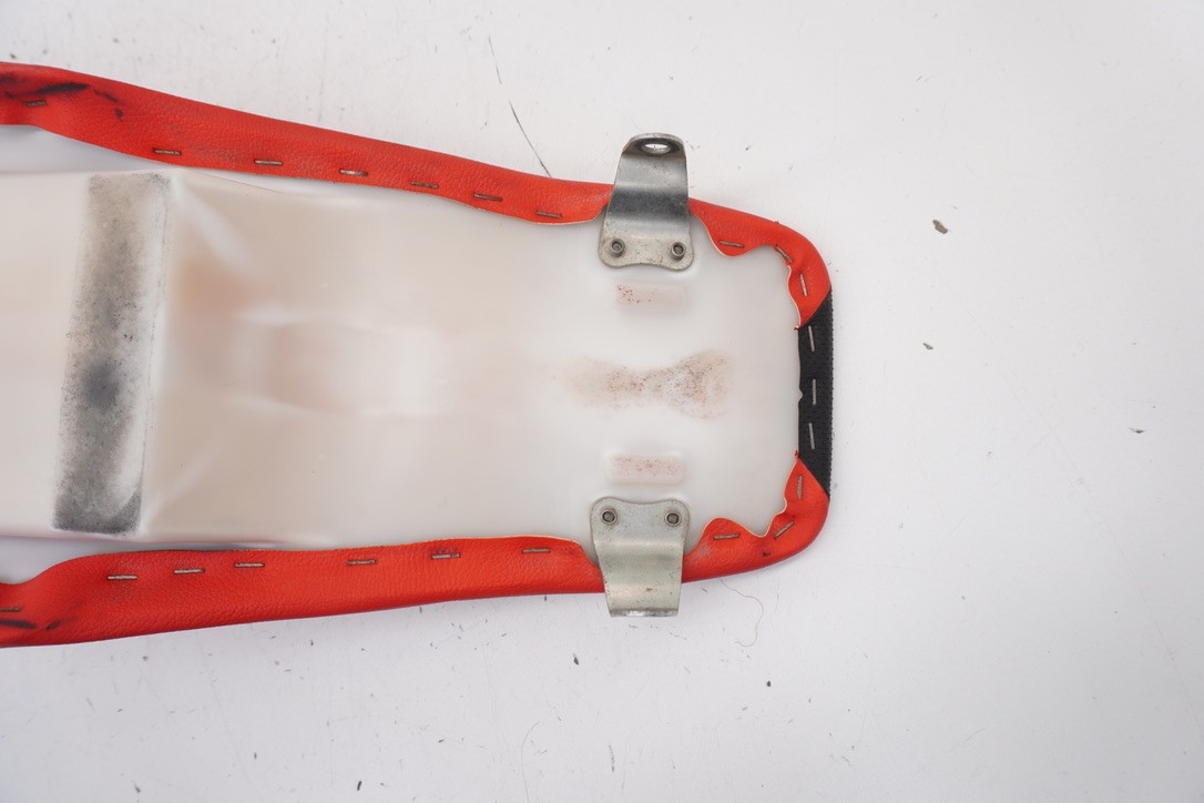2006 CRF450R Complete Seat Assembly OEM Red/Black Cover Honda CRF 450R #5