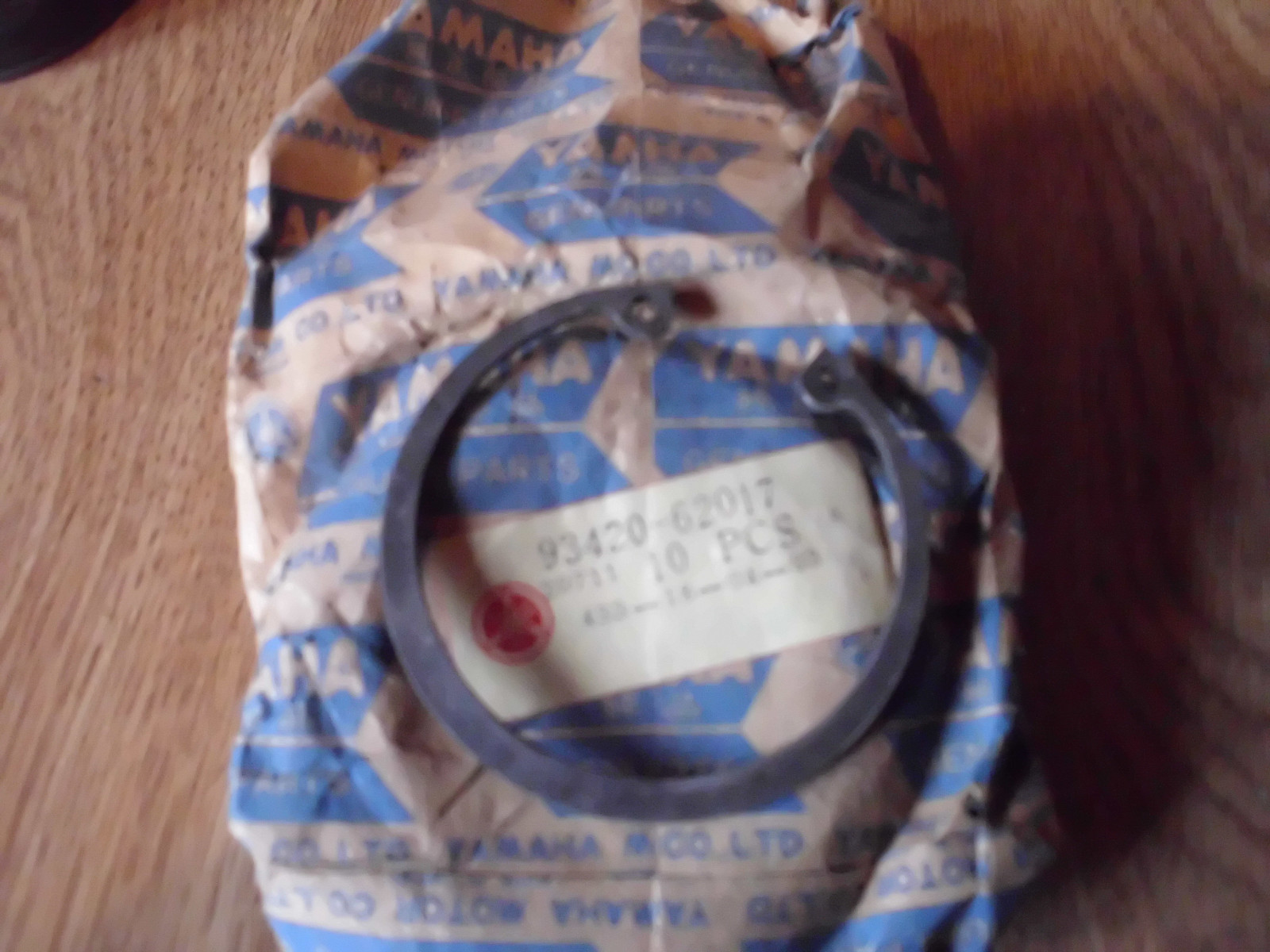 Yamaha Motorcycle TD1 YDS YM1 Crankshaft Bearing Circlip NEW OEM 93420-62017
