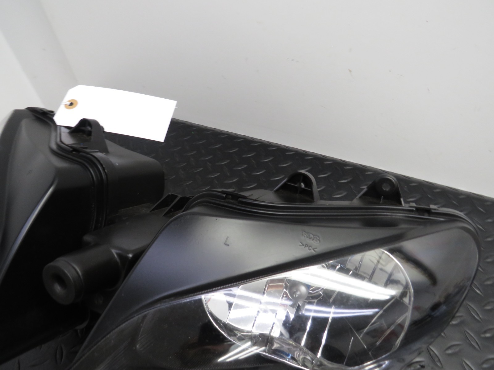 00 01 YAMAHA YZF R1 YZFR1 OEM FACTORY HEADLIGHT HEADLAMP 5JJ-84310-20-00