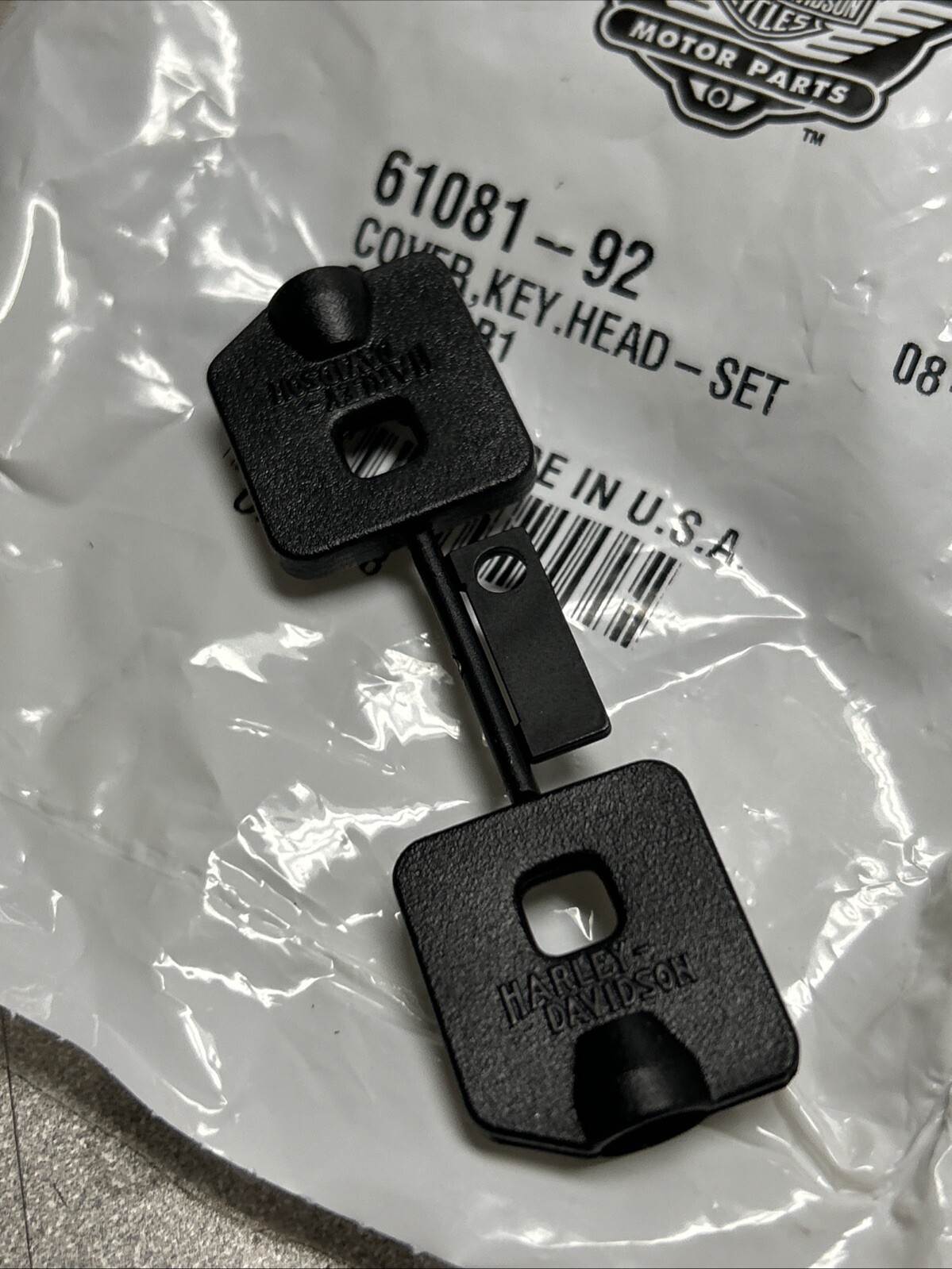 HARLEY -DAVIDSON NEW OEM KEY COVER SET OF 2 61081-92