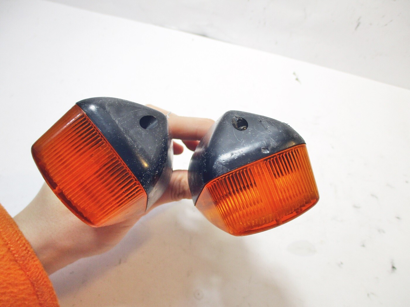 SUZUKI GSF1200 FRONT RIGHT & LEFT TURN SIGNAL 35601-29EC0 GSF 600 1200 BANDIT lm