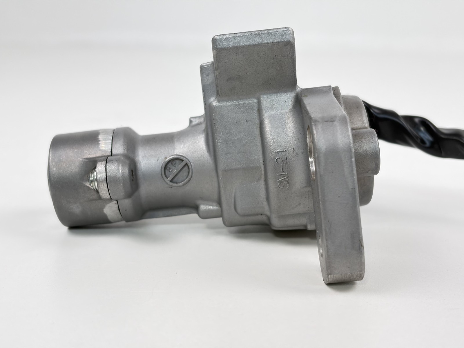 37100-04K10 |37100-04K11 | 37100-04K12 | Suzuki | Steering Lock Assembly