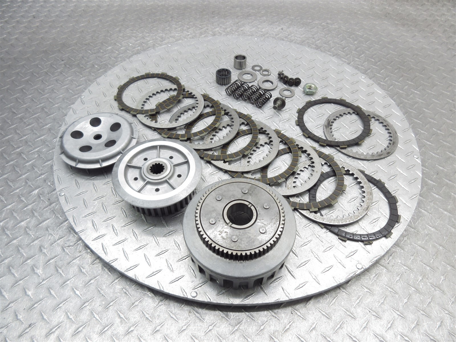 2000 00-04 Kawasaki ZR7 ZR750F Z750 Clutch Basket Hub Primary Plate Disc