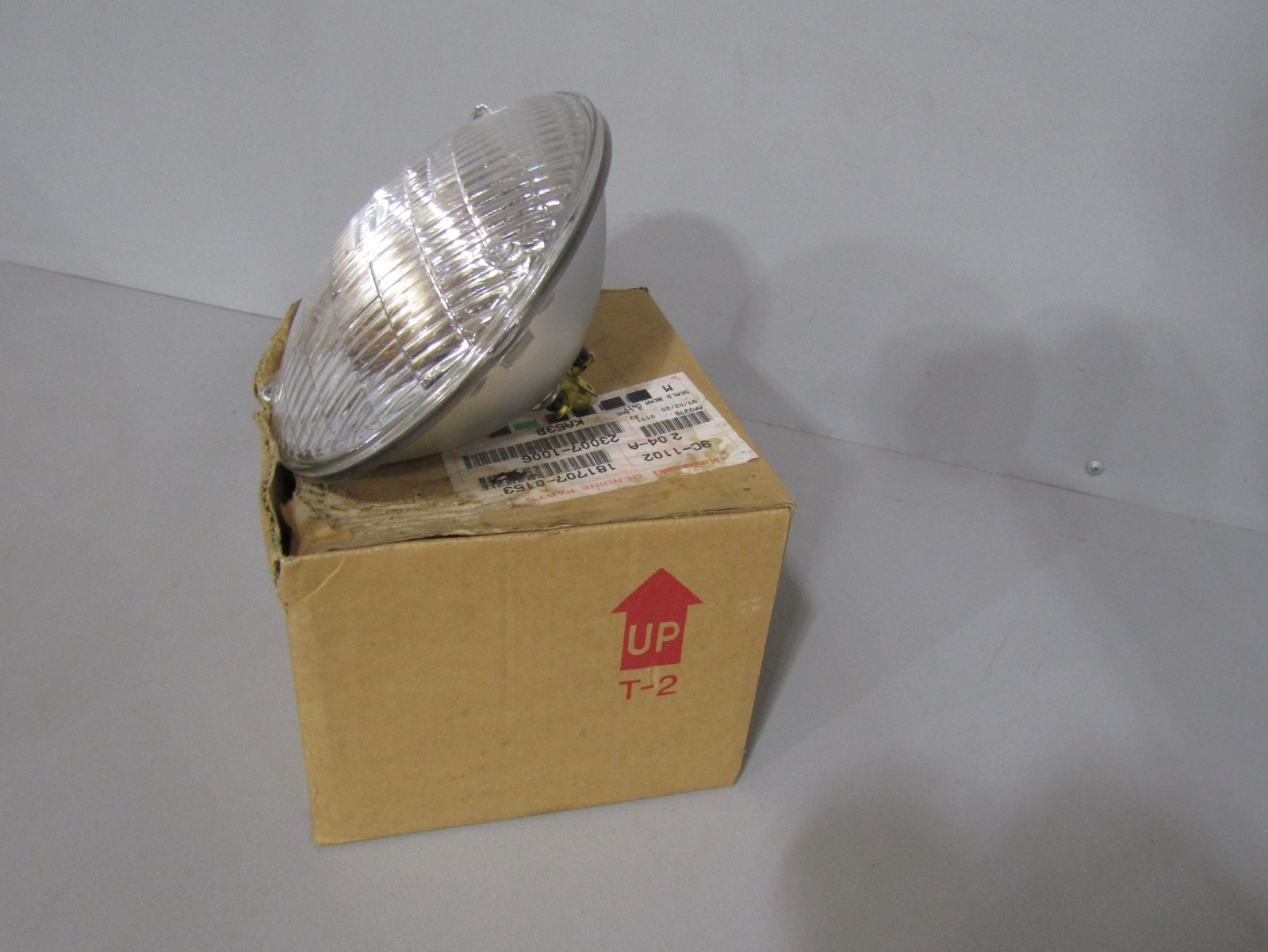 GENUINE KAWASAKI KZ1000 KZ650 KZ750 NOS HEADLIGHT 23007-1006