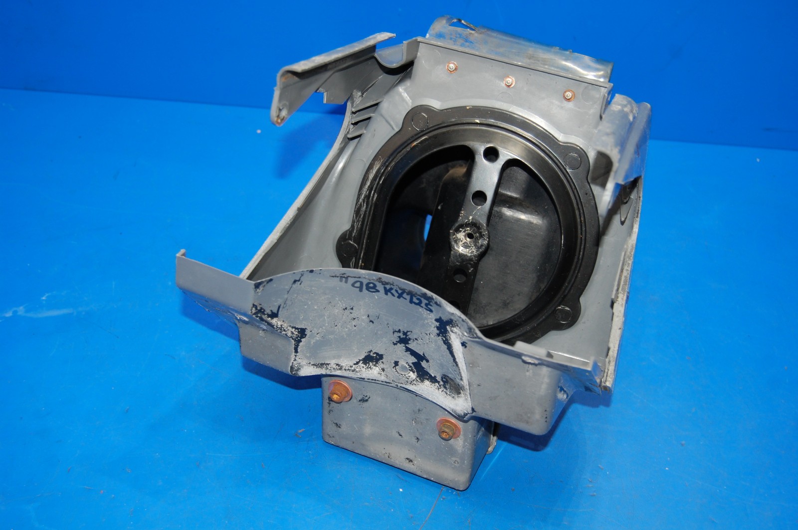 1998 94-98 KX125 OEM AIR CLEANER BOX CASE INTA BASE FILTER HOUSING 11011-1446-RG