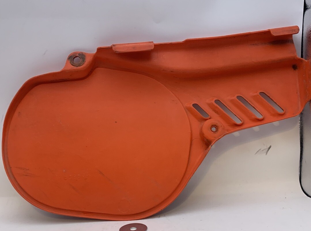 HONDA CR60 LEFT SIDE COVER PLASTICS USED. PART NOT AVAILABLE.