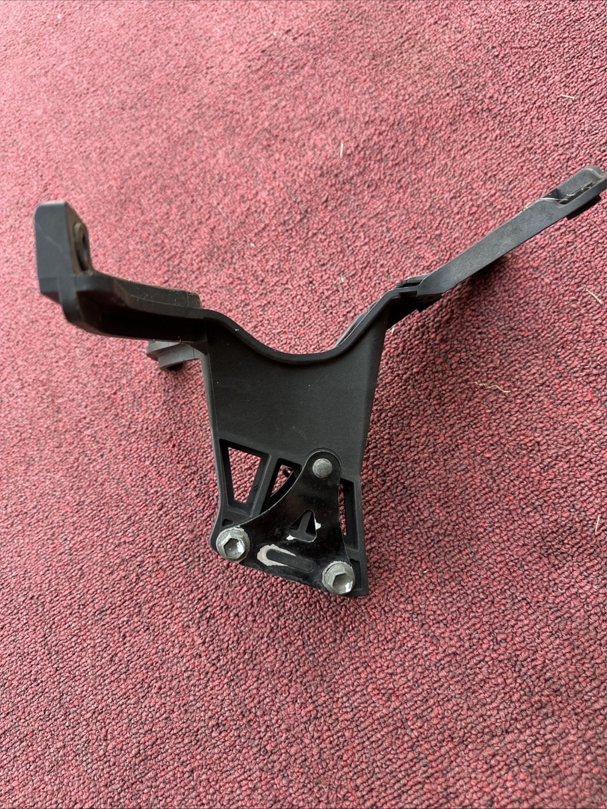 1997-2000 Suzuki GSXR SRAD 600 OEM Front Stay Headlight Bracket 94510-33E0