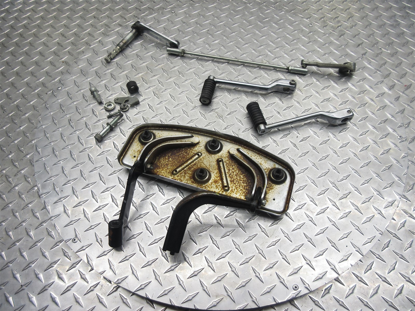 2010 Harley Road King FLHR Front Left Rearset Floor Board Shifter Foot Rest