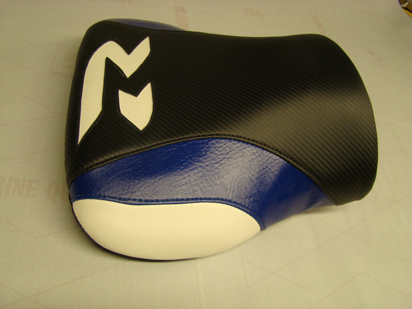 SUZUKI GSXR600/750/1000 SEAT COVER 00/02/03 BLK/BLUE/WH