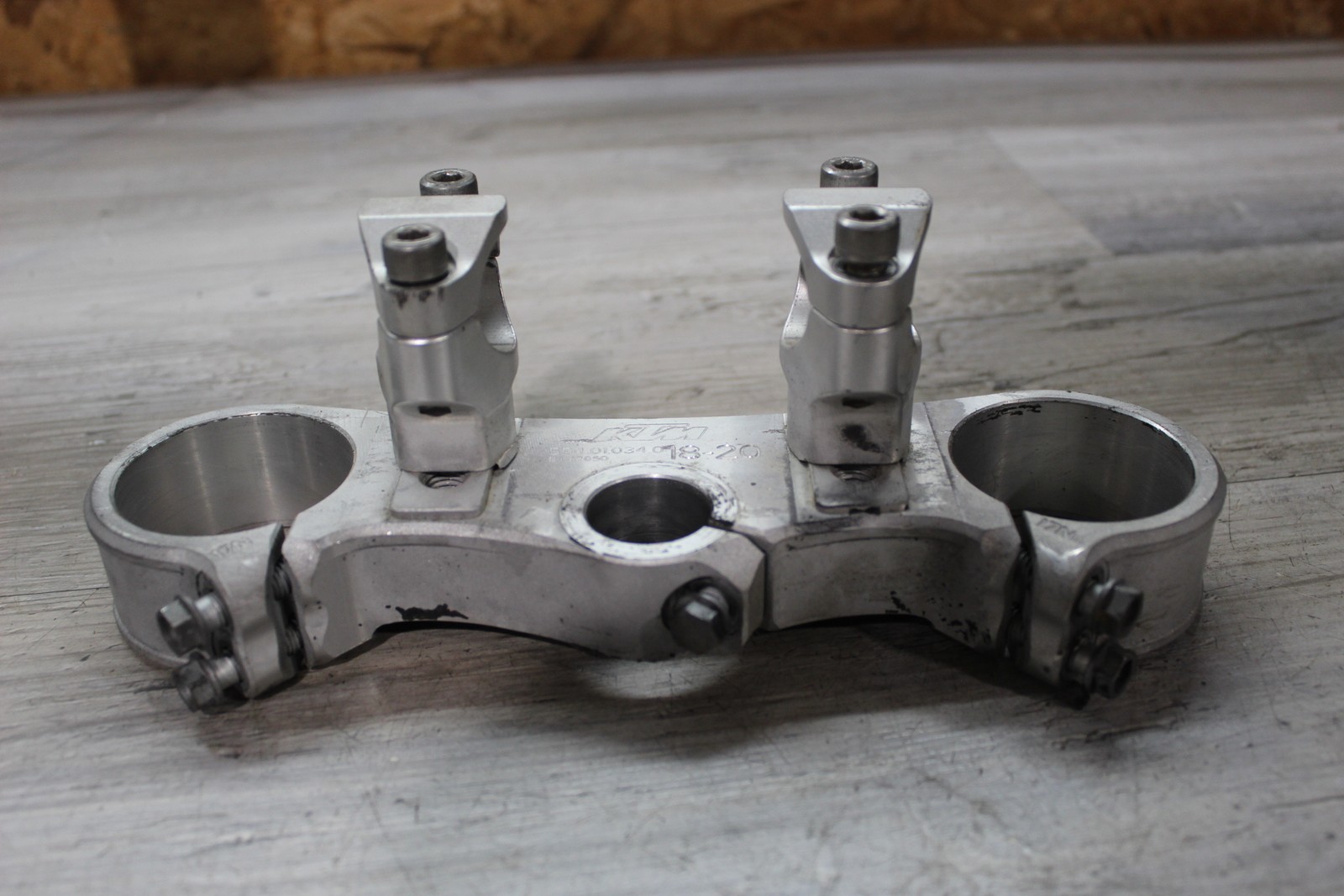 KTM SX EXC XC 125 250 450 525 Factory Billet Triple Tree Top Clamp 18-20mm