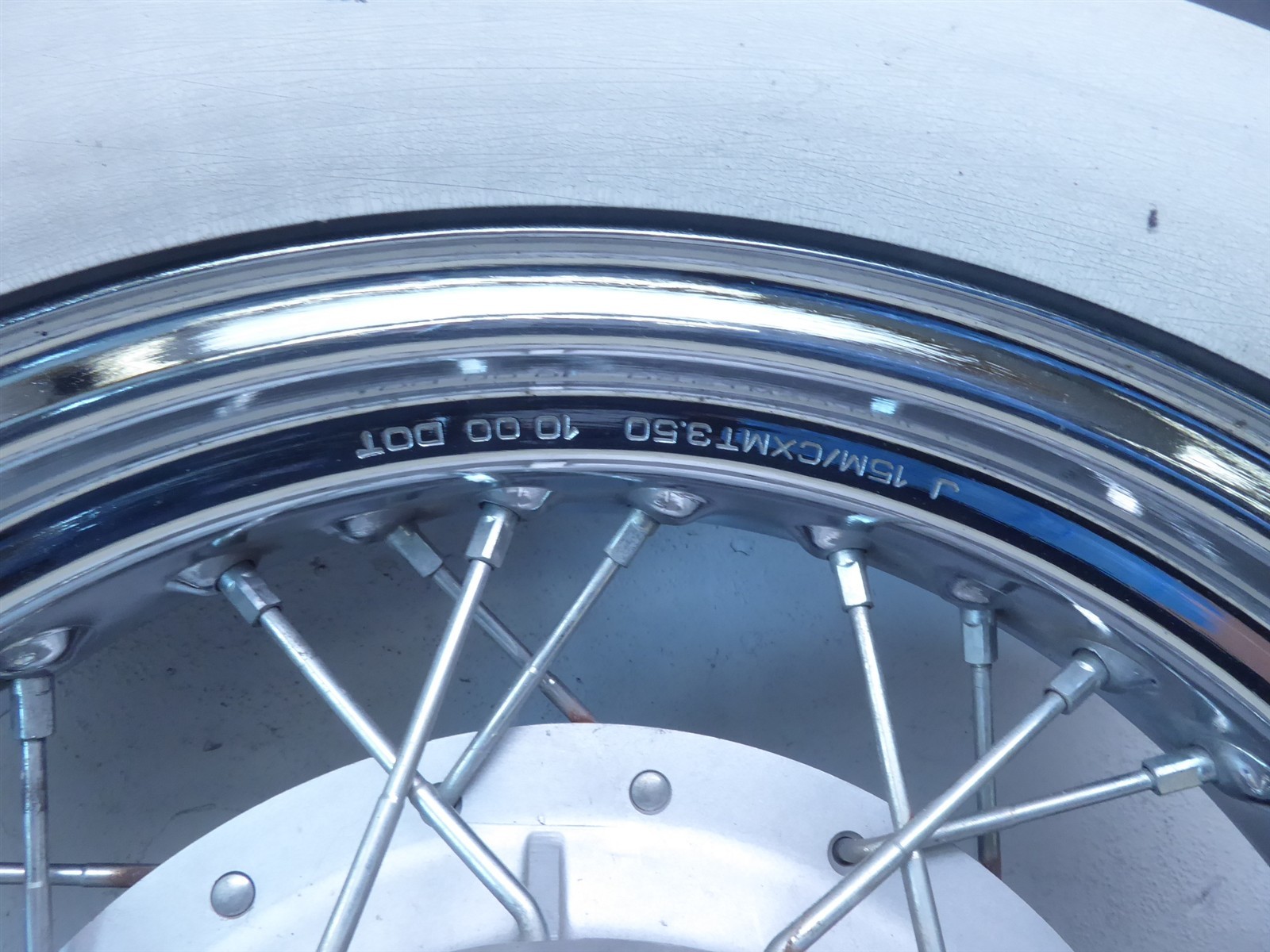 2001 Yamaha XVS650 V Star Y20797) chrome rear wheel rim 15in