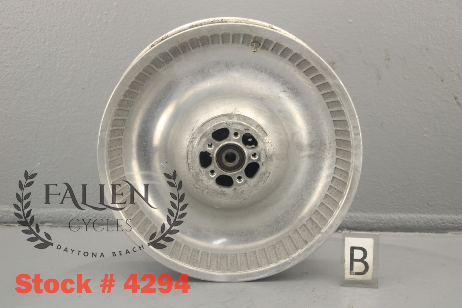 2006 Harley Softail Deuce 17″ x 4.5″ Back Rear Wheel Rim 3/4″ DISK #4294