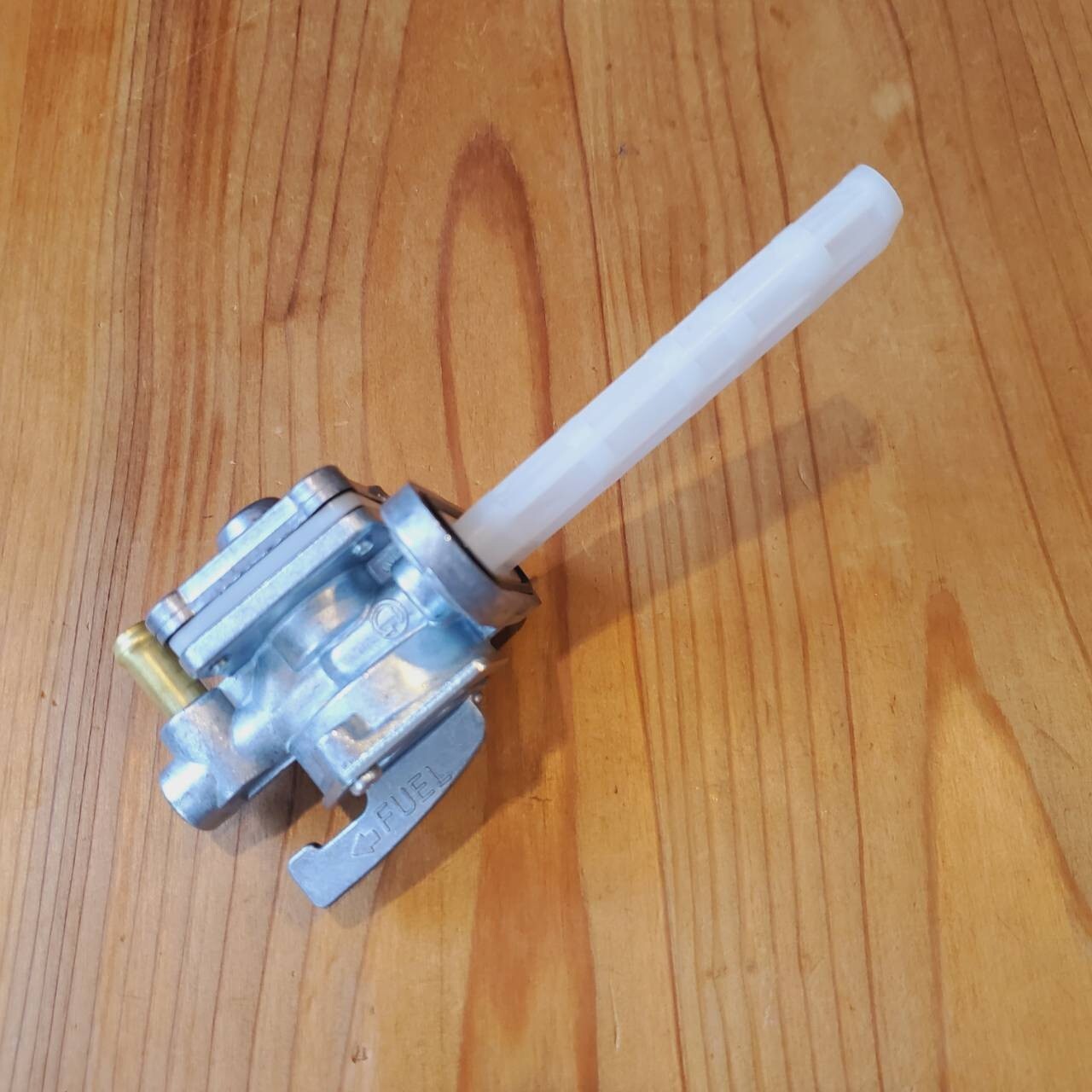 Kawasaki Genuine KZ650 KZ750 KZ1000 Fuel Tap Petcock 51023-0725 NEW