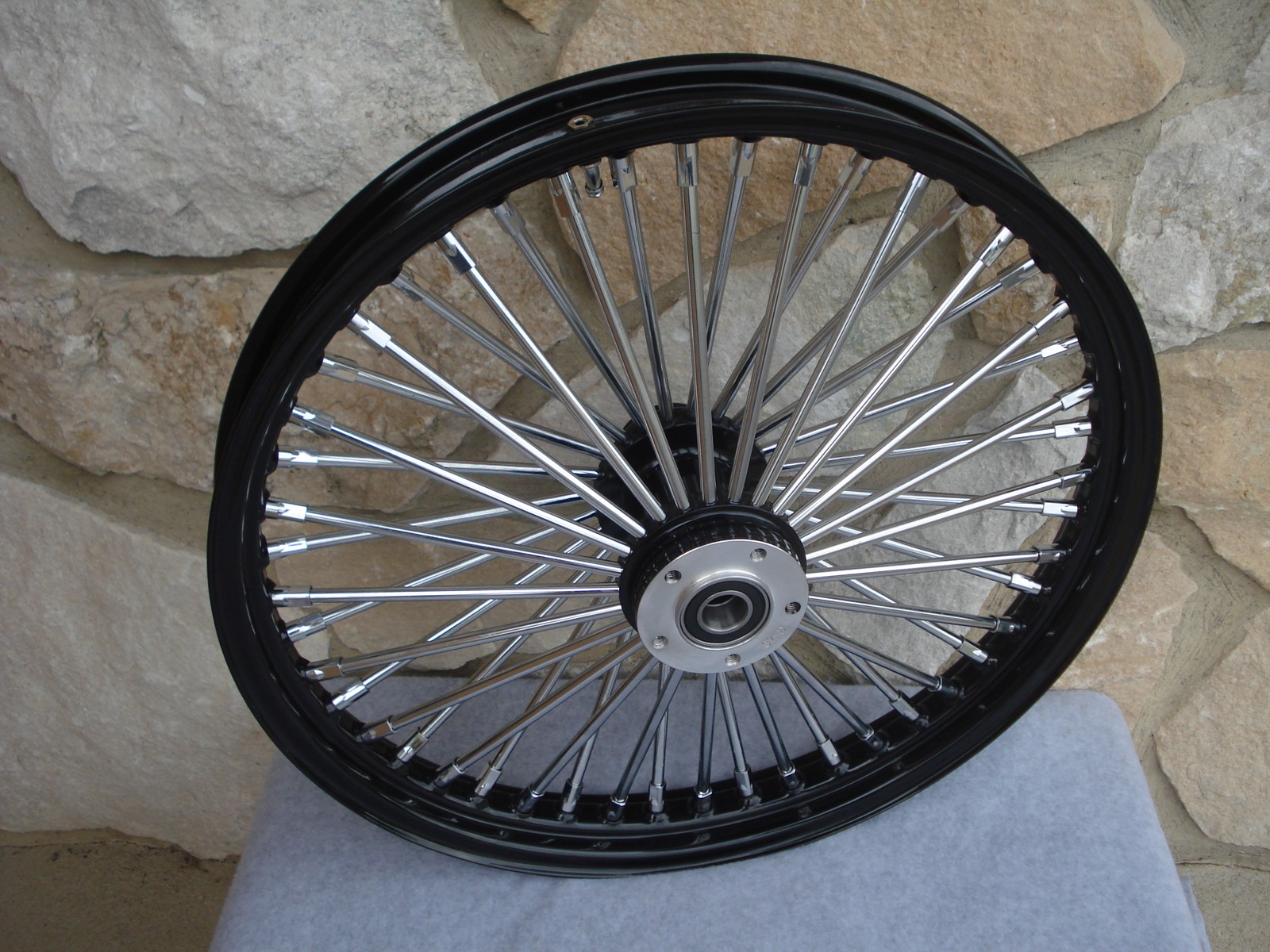 21×2.15″ BLACK 48 FAT SPOKE S/D FRONT WHEEL HARLEY FXST 2000-07 FXDWG 2000-07