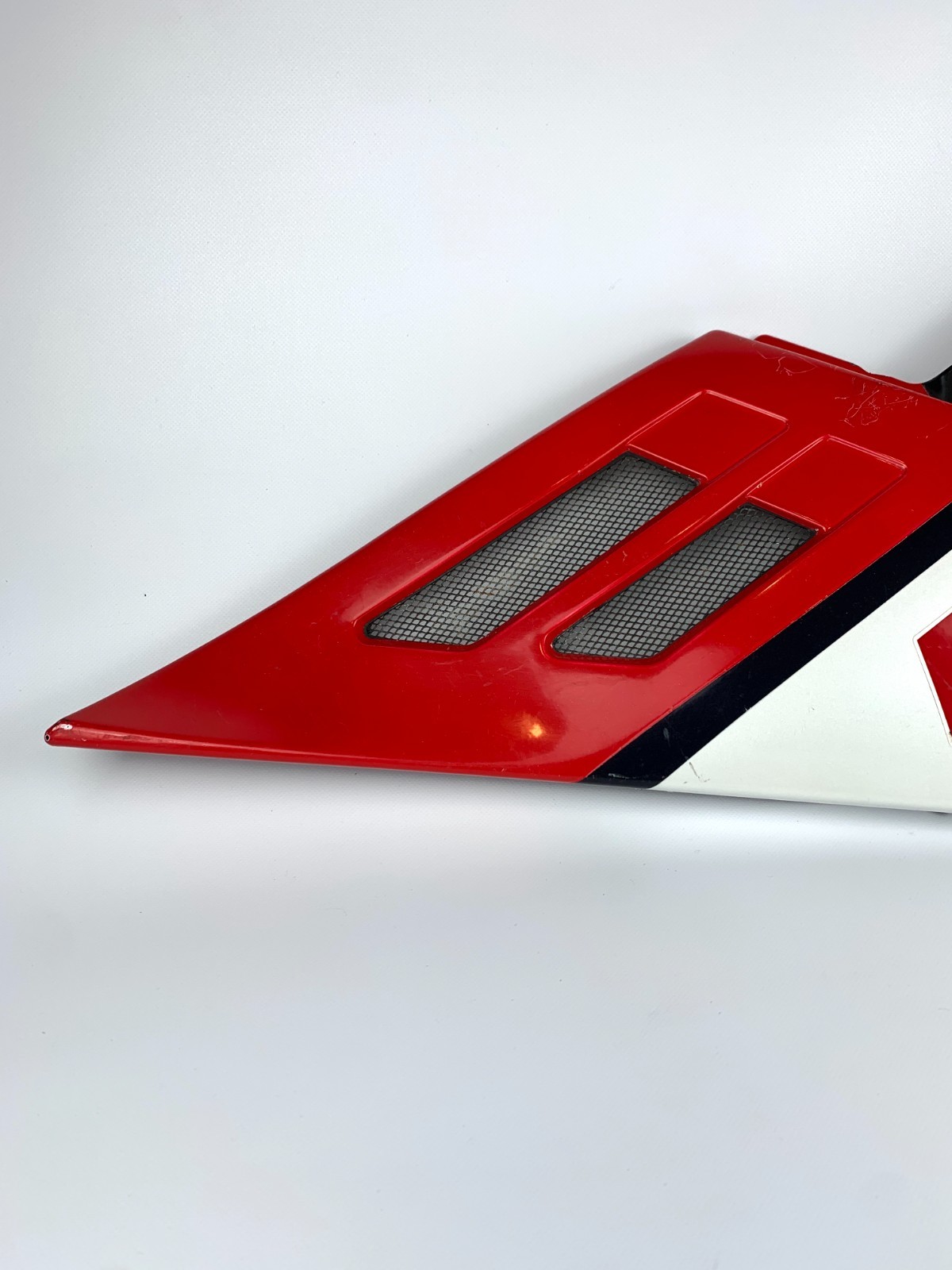 Yamaha FJ1100 1984 85 Left Side Cover Cowl Fairing Plastic Body Panel Red White