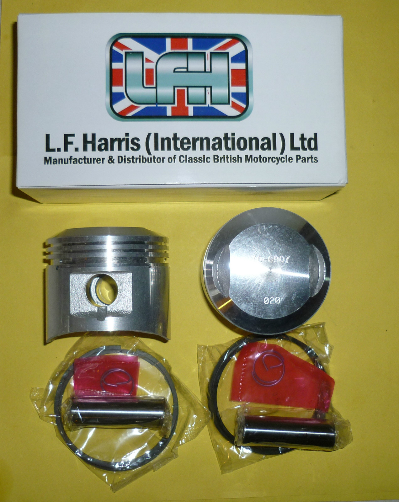 FREE UK POSTAGE -TRIUMPH UNIT 500 5TA T100 PISTON SET +0.040″ 70-6907/040 7:1 CR