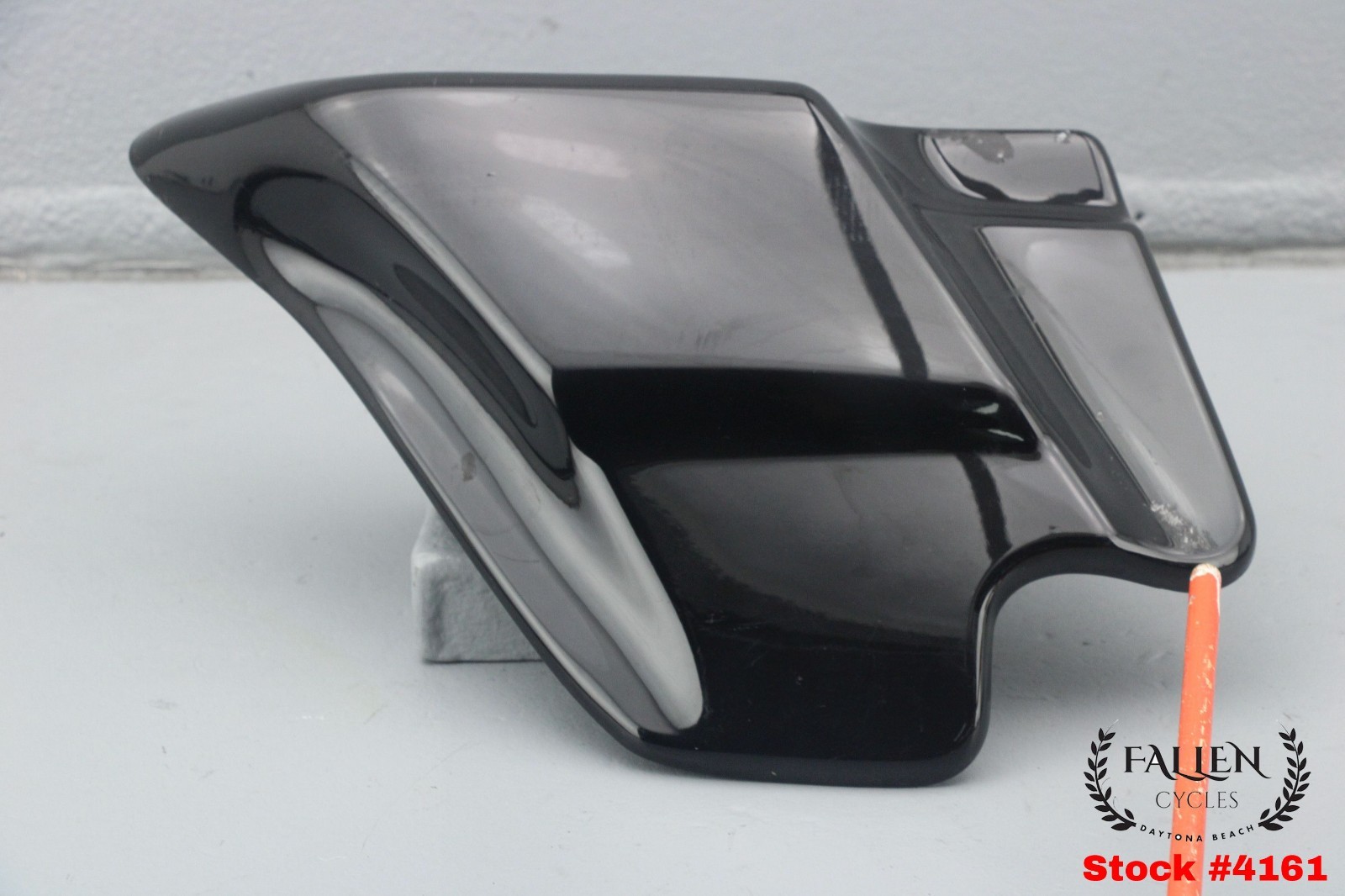 2007 Harley Street Glide Left Side Frame Cover VIVID BLACK #4161
