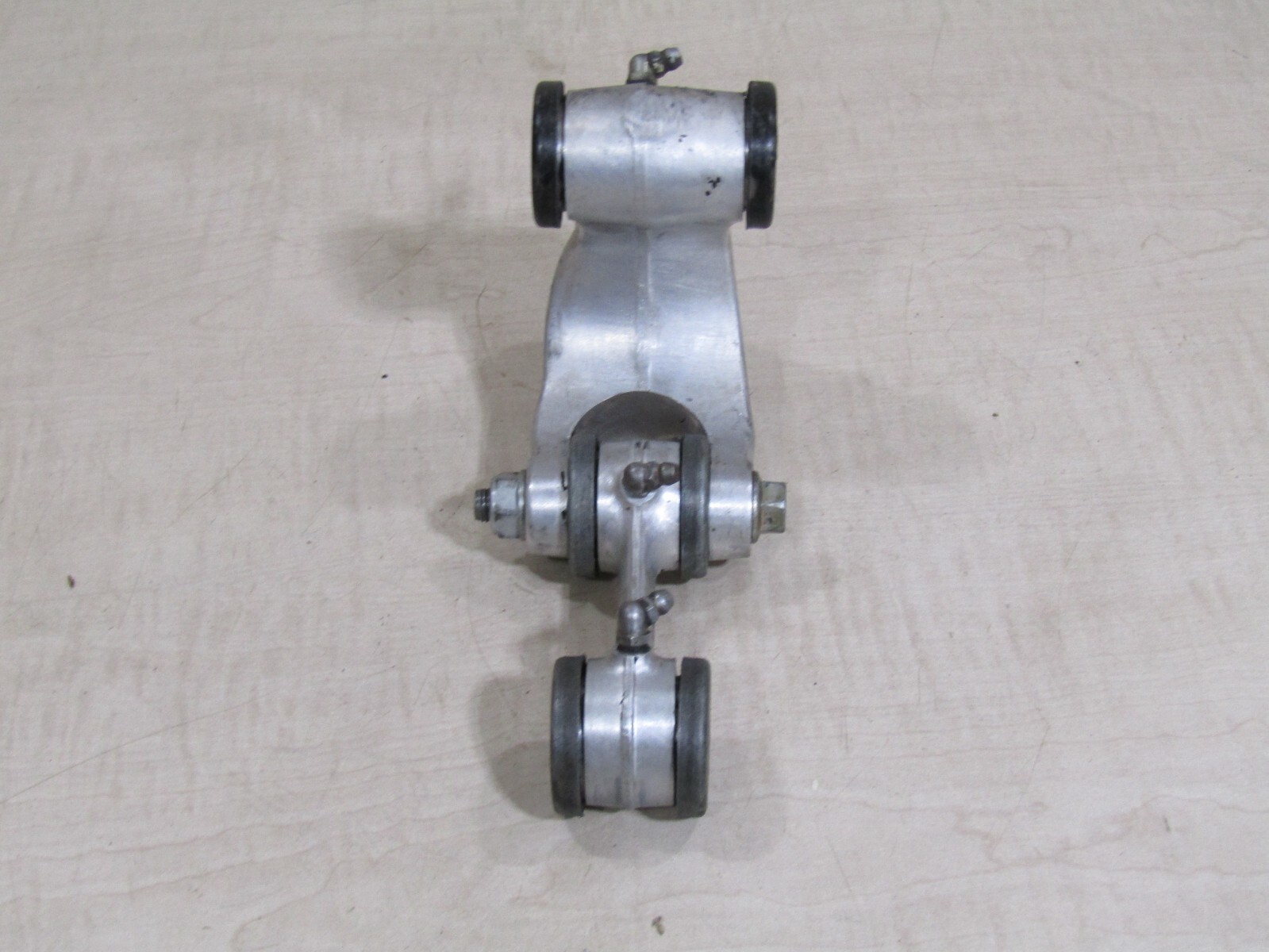 1991 HONDA XR250R SHOCK LINKAGE 52460-KN5-000 52470 MAY FIT OTHER YEARS & MODELS