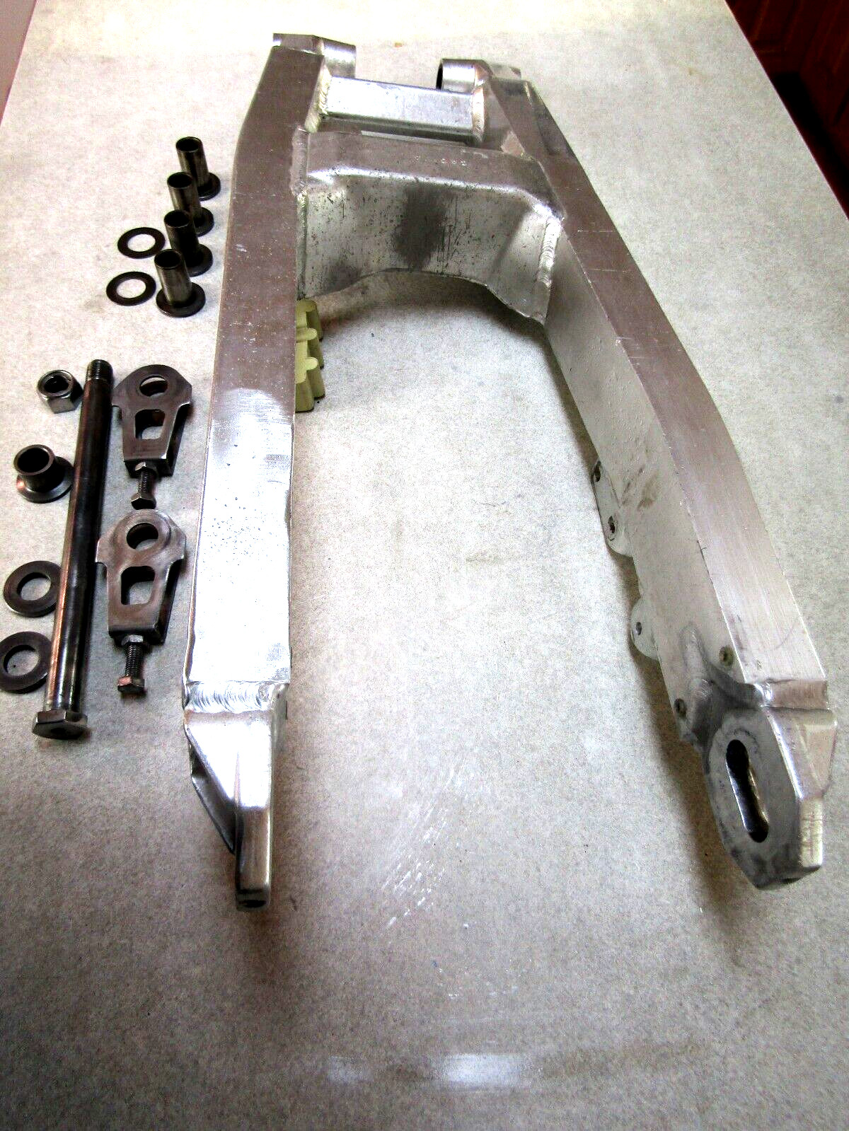 HUSQVARNA,CAGIVA 1985 WMX125,WRK125,SWINGARM,PIVOT BOLT,BEARINGS,AXEL,TENSIONERS