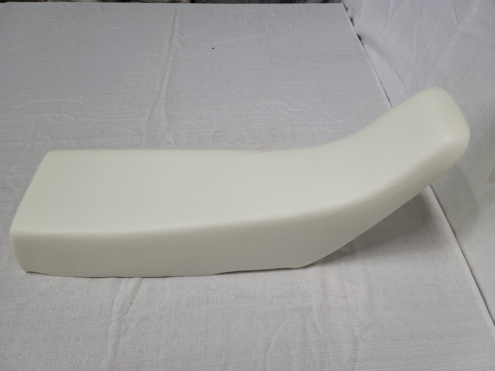 HONDA XR600R SEAT FOAM 1988 TO 1999 MODEL SEAT FOAM NEW (XRFOAM-13)