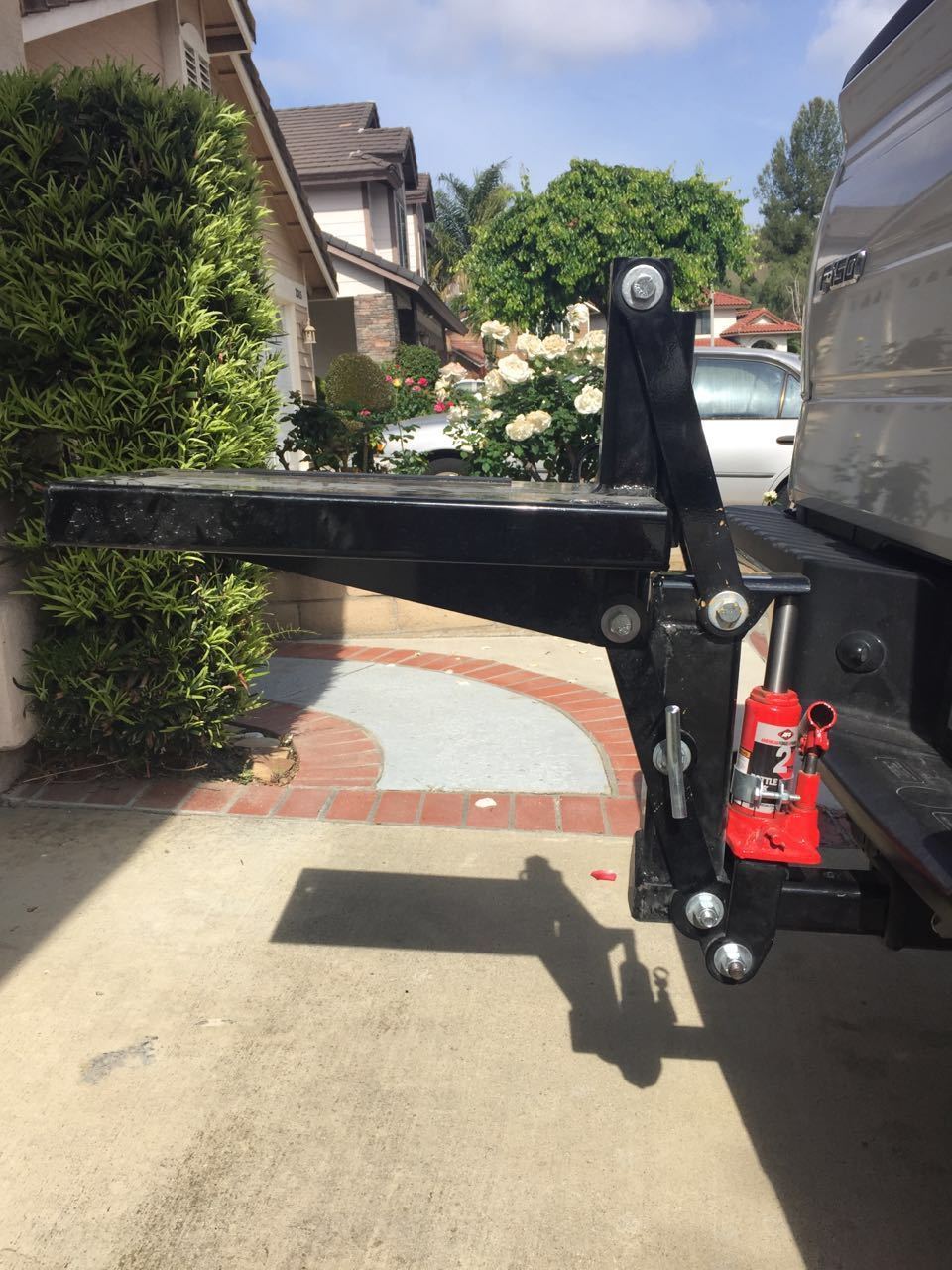 380LBS Hydraulic Truck Hitch Motorcycle Lift Dirt Bike Transport Loading Carrier