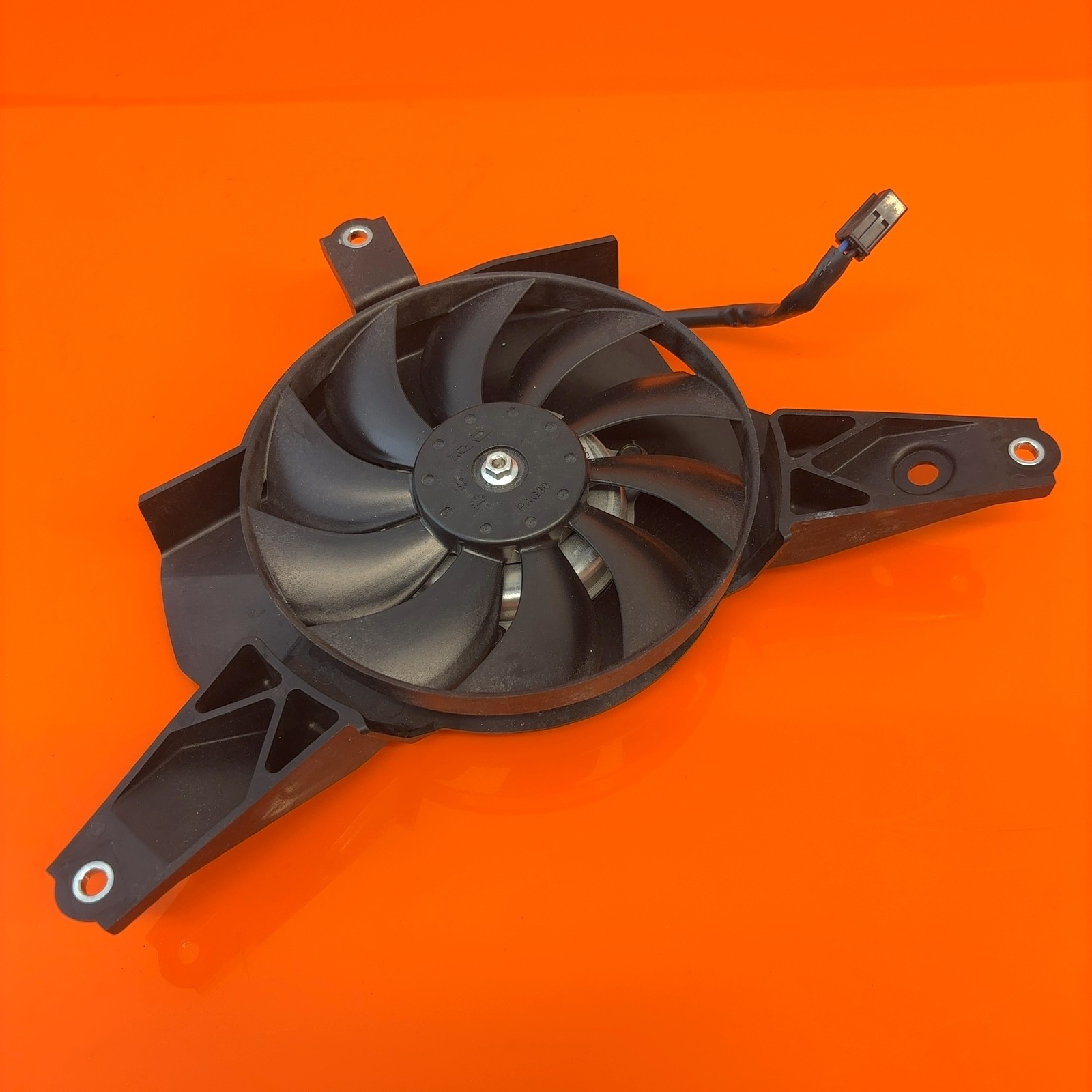 2025 2022-2025 YAMAHA YZF R7 OEM STRAIGHT ENGINE RADIATOR COOLING FAN