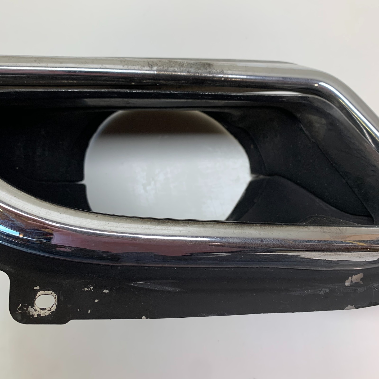 2014- 2016 Cadillac CTS Rear Right Side Exhaust Tip Bezel Sleeve 22753150 OEM