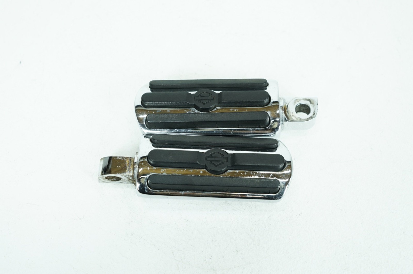 01 Harley Softail FLSTF Fat Boy OEM Front Right Left Highway Foot Pegs 50130-95A