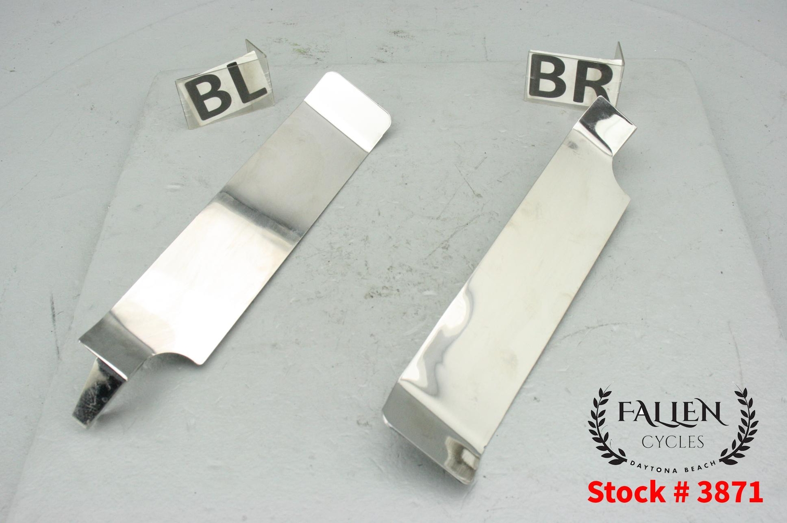 1995 Harley Road King Saddlebag Support Mount Bracket Left Right Set CHROME