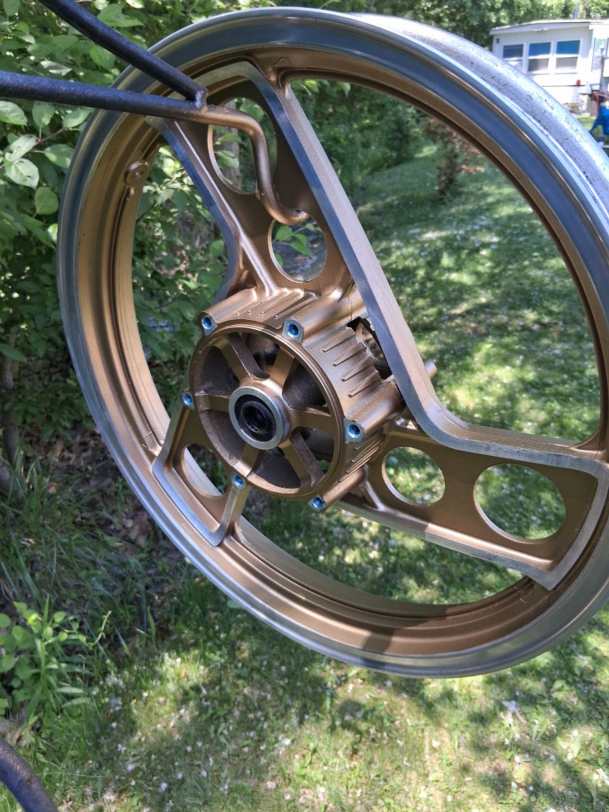 Yamaha RZ350 Front RIM wheel Beautiful Condition Freshly Painted And Polished