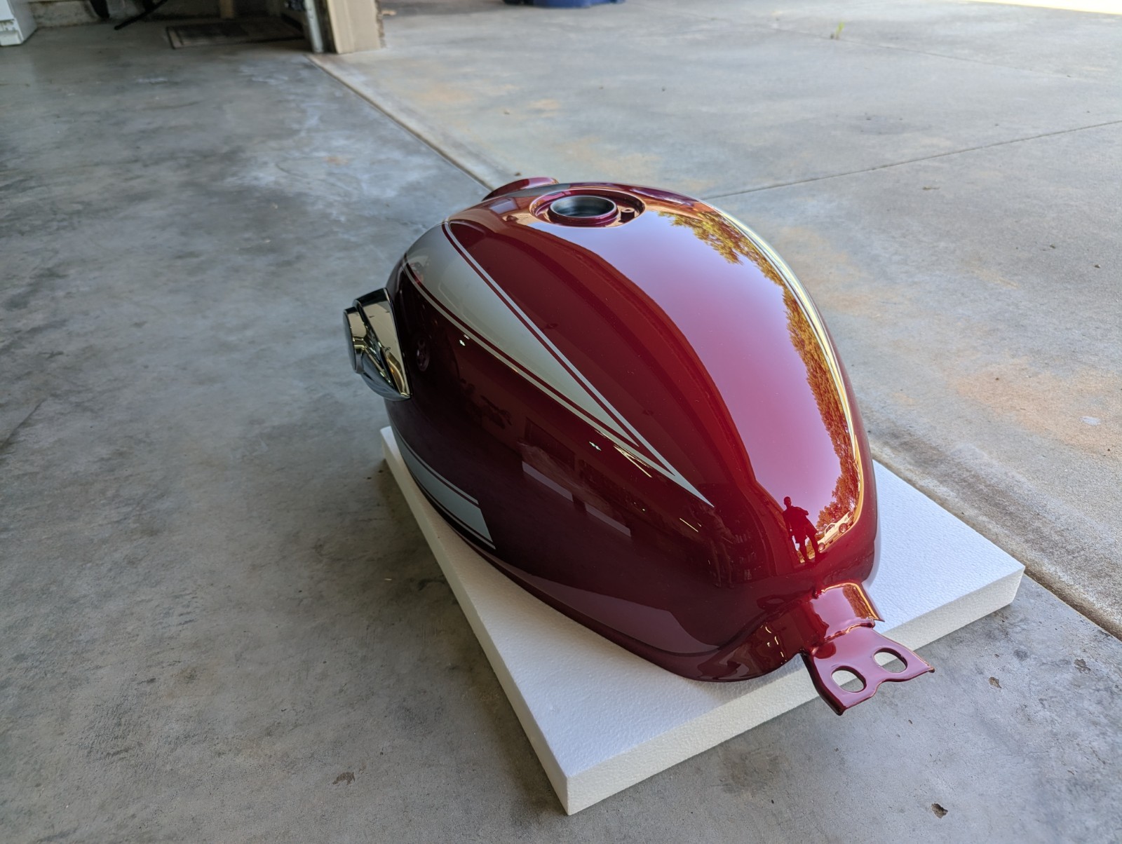 C.F. Red Kawasaki W800 Gas Fuel Tank Not used in perfect condition