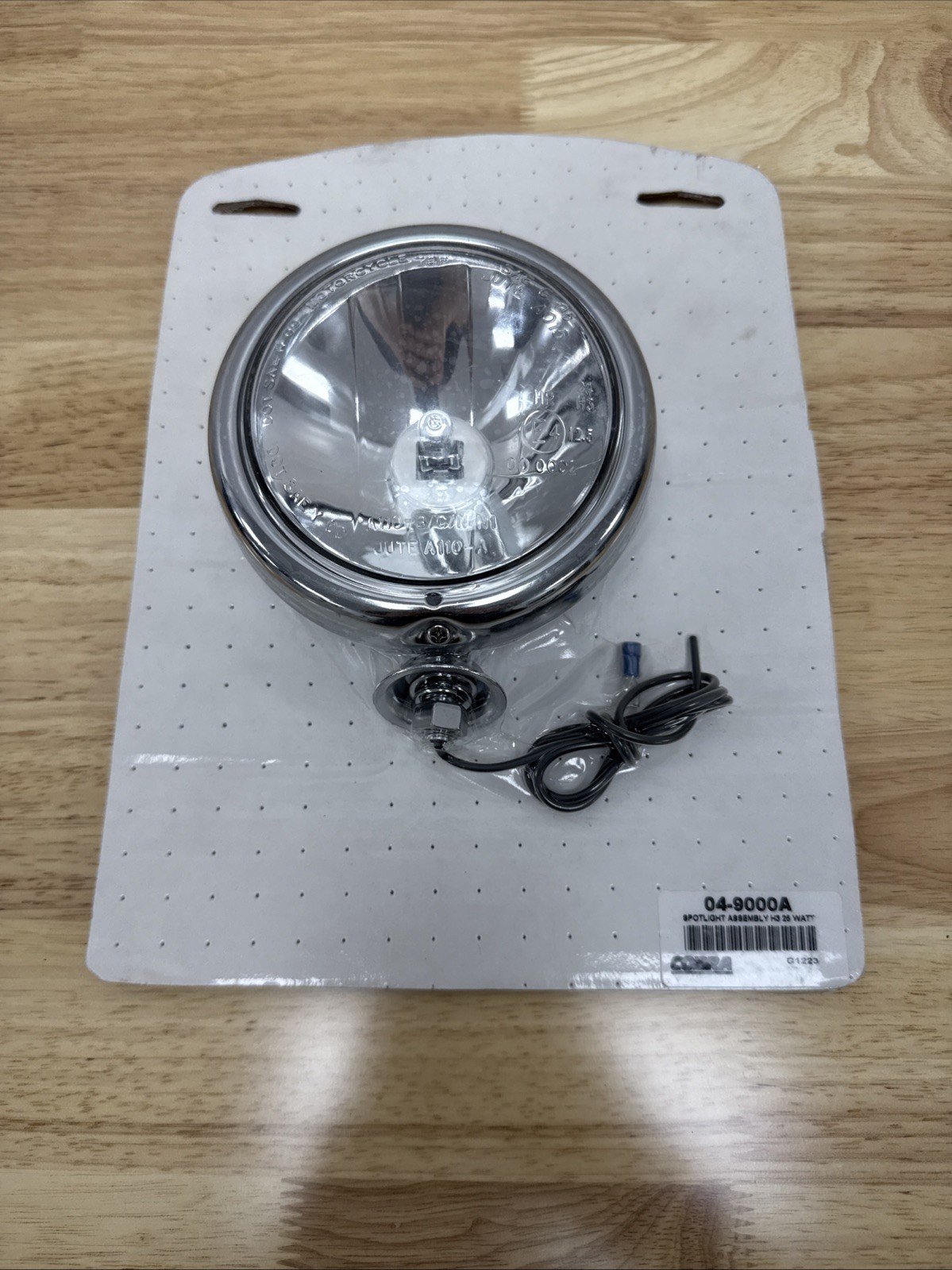 Cobra 4 1/2 in. Bullet Spotlight – 04-9000A