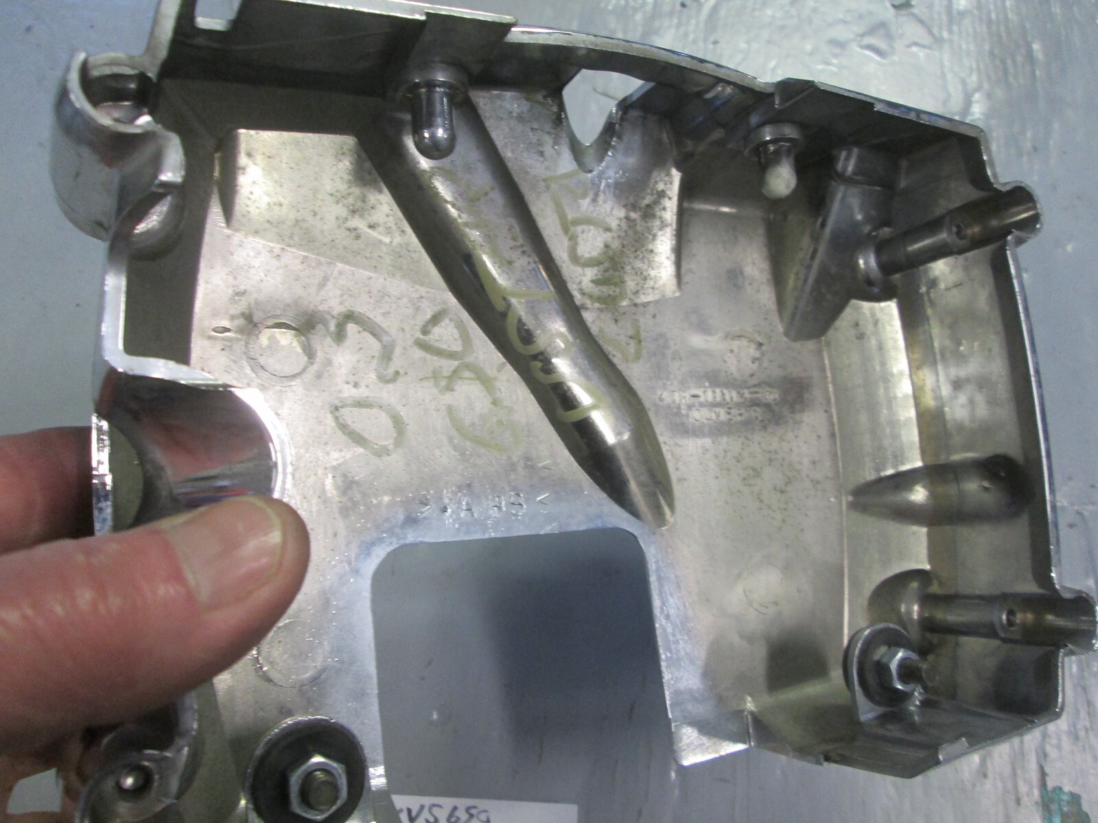 1998 – 2005 ALL V-Star 650 rear cylinder cover 2 4VR-11190-00-00 / 4VR-11191-00
