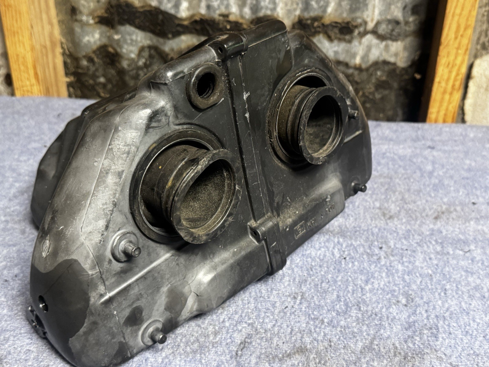 96-09 Kawasaki Vulcan 500 EN500C Complete Airbox Assembly