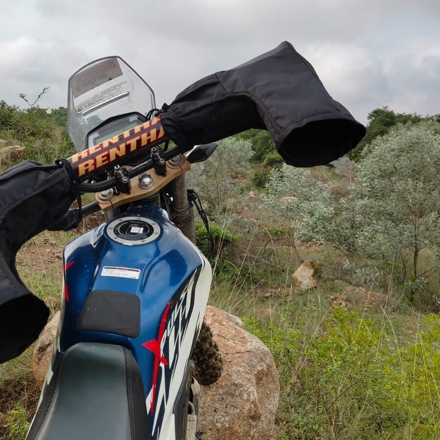 MOTORCYCLE HANDLEBAR MUFFS FOR WINTER & SNOW RIDING