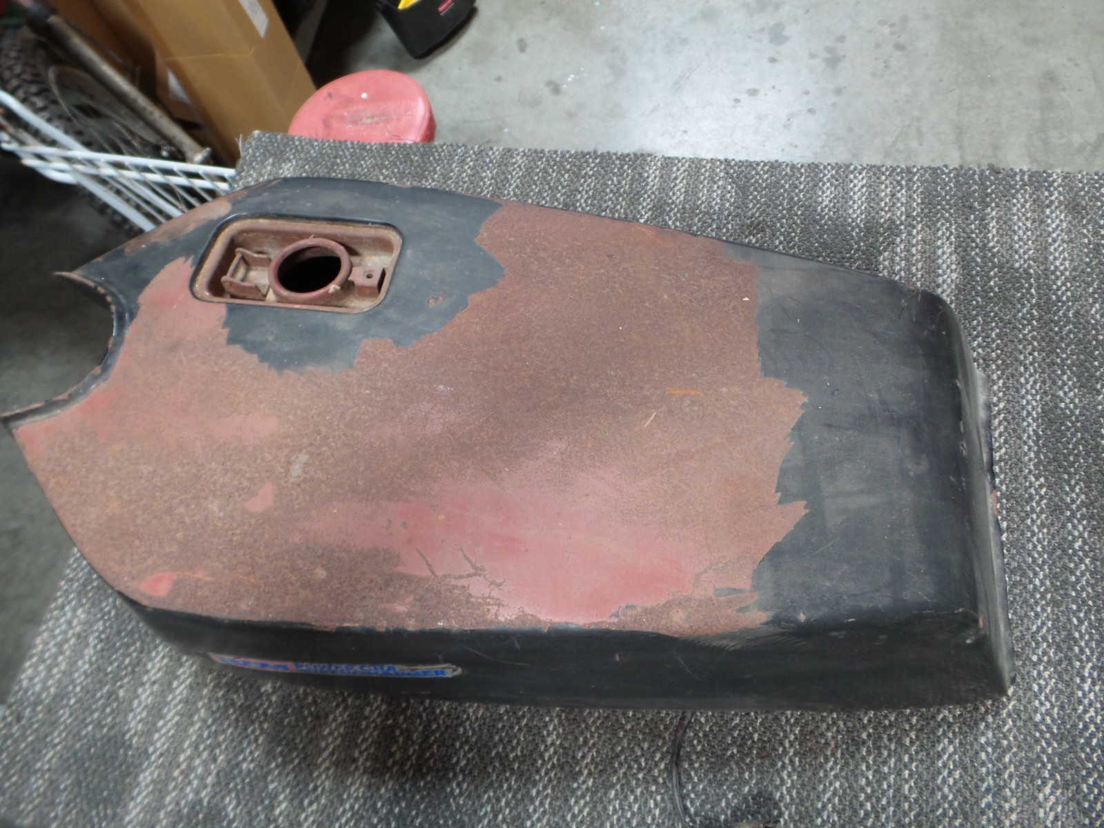 Kawasaki Z1R Gas Tank – Surface Rust, No Dings