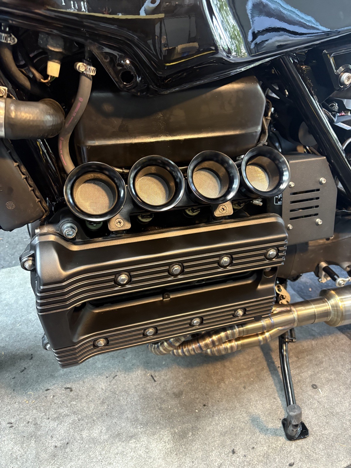 BMW K100 Velocity Stack (Decorative) for BMW K100 K100RS- BLACK