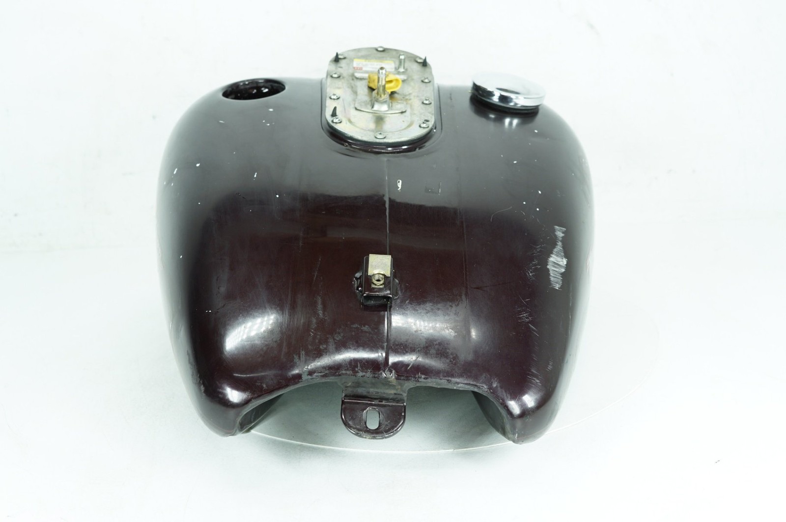 2006 Harley Touring FLHRI Road King OEM Fuel Gas Tank Gasoline Reservoir Dented