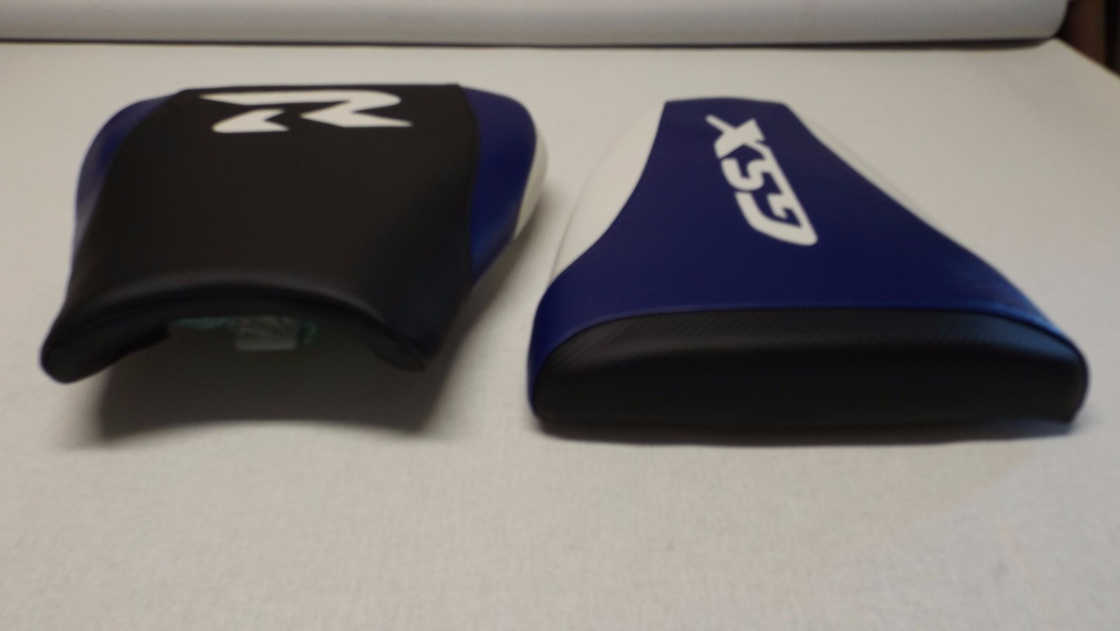 CUSTOM SEAT COVERS BLK/BLUE/WHITE WILL FIT SUZUKI 1996/98/99/2000 GSXR 600R/750R