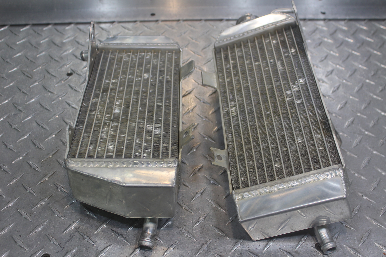 2009 HONDA CRF450R LEFT/RIGHT RADIATORS COOLING SYSTEM AM024A/B-4/8-2.21