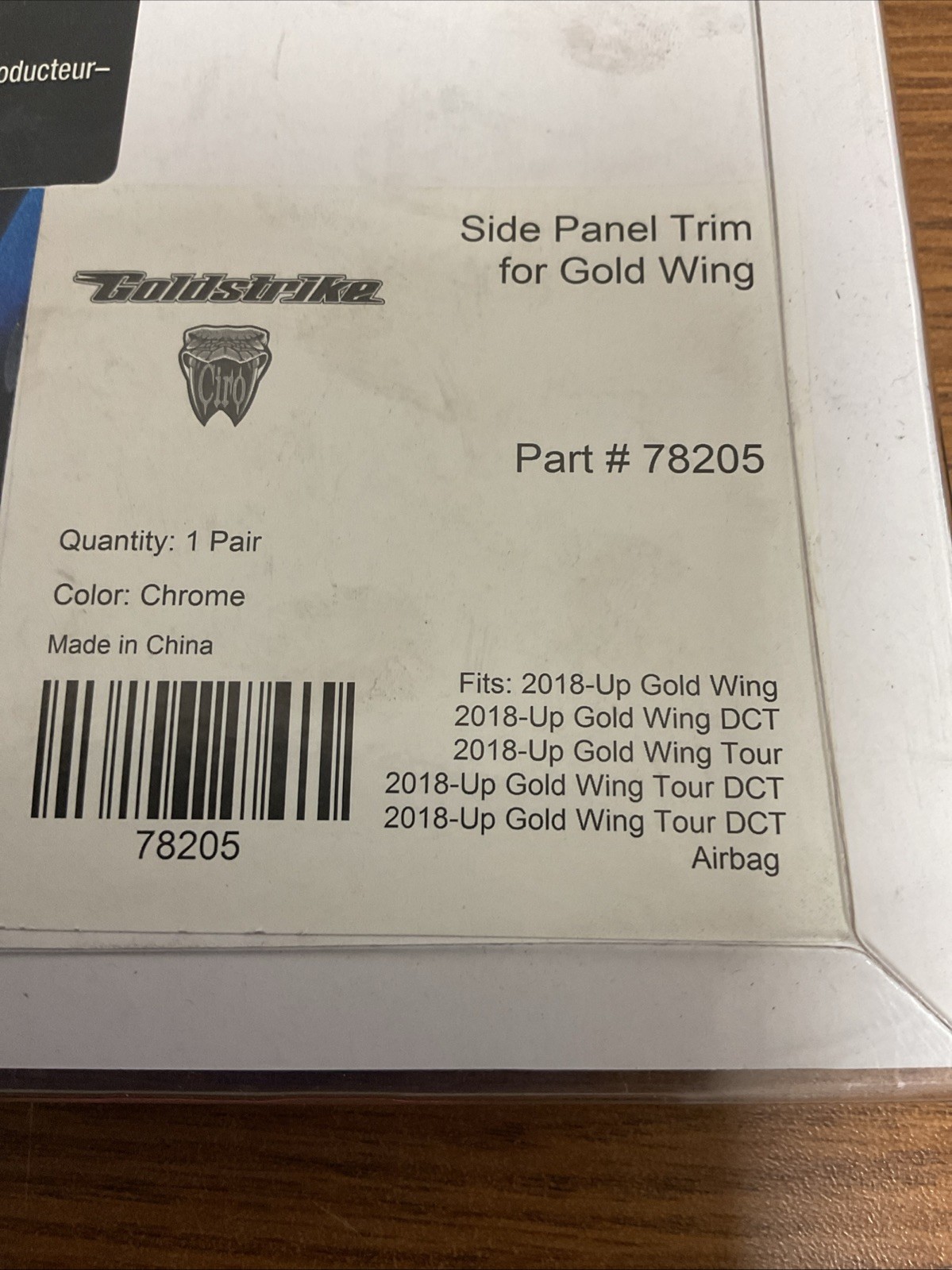 Ciro Goldstrike Side Panel Vent Accent Trim Kit – Chrome Finish 78205