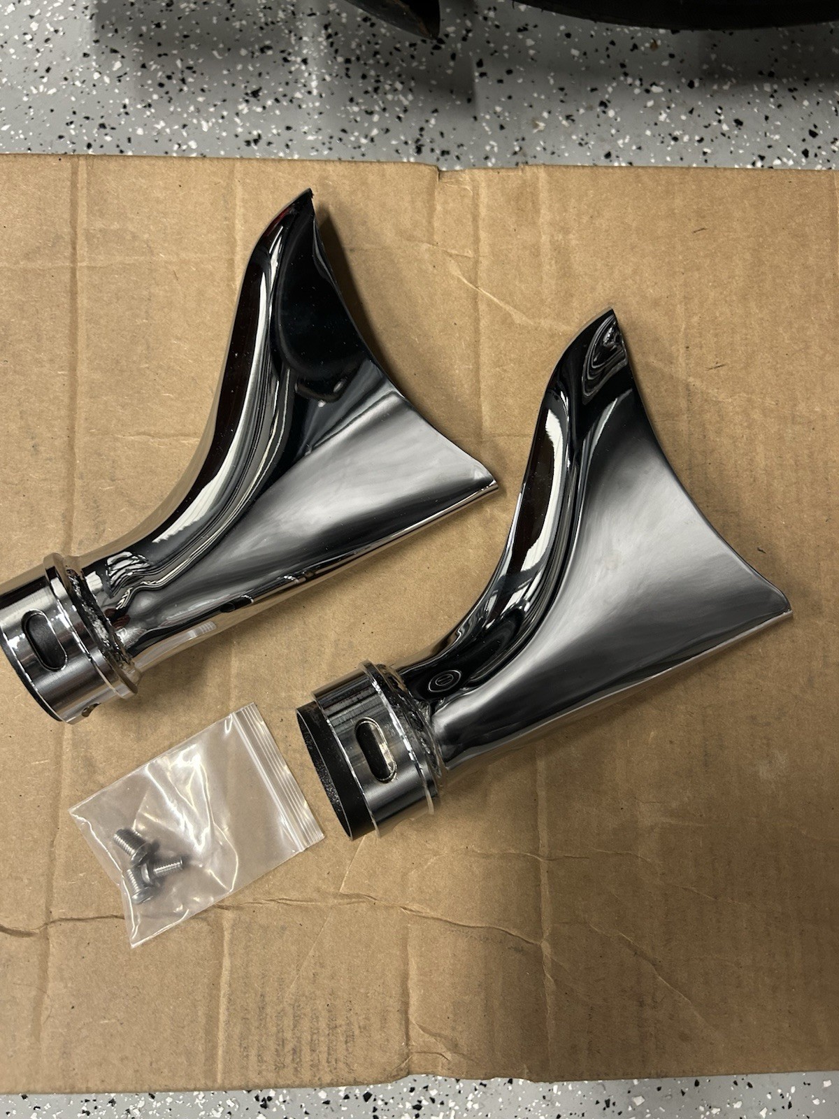 Sharkroad Softail True Dual Fishtail Muffler Exhaust Tips